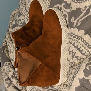 Never Worn Aerosoles